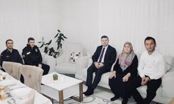 Kastamonu'da kaymakam şehit ailesinin iftar sofrasına misafir oldu