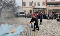 Kastamonu'da kurum personeline kapsamlı eğitim: Yangın tatbikatı yapıldı