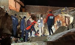 Köyde korku dolu gece: Ahır göçtü, ekipler seferber oldu