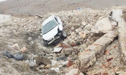 Kastamonu plakalı otomobil Malatya'da kaza yaptı: Yaralılar var!