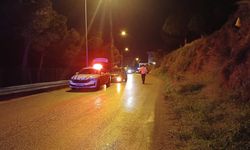 Motosiklet devrildi 18 yaşındaki sürücü yaralandı