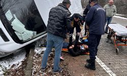 Panelvan araç yan yattı: Kazada 1 kişi yaralandı