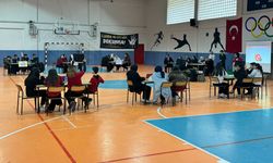 Kastamonu'da Bilgiler Yarıştı: 'Korkma, Gençliğin Ruhu Burada'