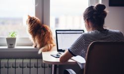 Türkiye’de yalnızlık büyüyor: Tek yaşayanlar 5,5 milyonu geçti