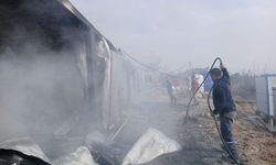 Alacağını alamayan imalatçı şantiyede konteyneri ateşe verdi
