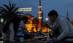 Arefe günü oruç tutulur mu, sahura kalkılacak mı?