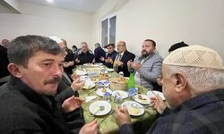 Başkan Arslan Taşköprü'nün köyündeki gönül sofrasında orucunu açtı