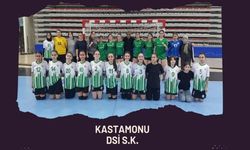 Kastamonu’da Hentbol Derbisi Nefes Kesti