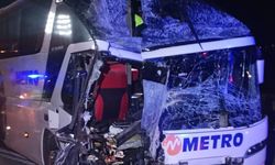 Feci kaza! Tır ile otobüs çarpıştı: Çok sayıda yaralı var!