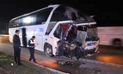 Feci kaza! Yolcu otobüsü ile tır çarpıştı, detaylar belli oldu: 11 yaralı var!