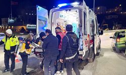 Komşuda otomobil ile motosiklet çarpıştı: 2 yaralı