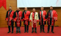 Kastamonu Üniversitesi'nde 89 akademisyen cübbe giydi: 95 akademisyen ödül aldı