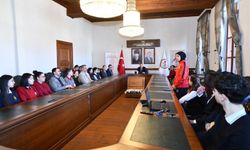 Kastamonu Valisi Dallı gençlerle buluştu: 'Arşiv Sokak' projesi tanıtıldı