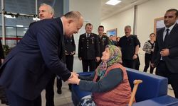 Kastamonu Valisi Dallı yaşlıların hayır dualarını aldı
