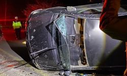 Kontrolden çıkan otomobil alt yola savruldu: 2 yaralı