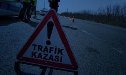 Otomobil ile kamyon çarpıştı: Feci kazada ölenlerin sayısı 2'ye yükseldi!