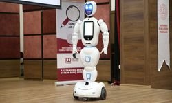 Robot 'ADA7' Kastamonu'da sunuma eşlik etti