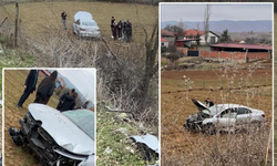 Taşköprü’de bayram günü feci kaza: Otomobil tarlaya uçtu