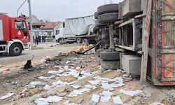 Tırın freni patladı: Feci kazada öğrenci servisi ile birlikte 7 araç birbirine girdi, 18 yaralı var!