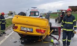 Faciadan dönüldü: Devrilen araçta 2 kişi yaralandı