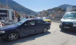 Kastamonu’da köprü üzerinde kaza: Maddi hasar oluştu!