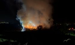 İnşaat deposunda korkutan yangın!