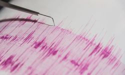 İstanbul'da panik: Deprem oldu!