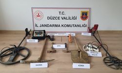 Kaçak kazıya jandarma baskını: 3 kişi suçüstü yakalandı