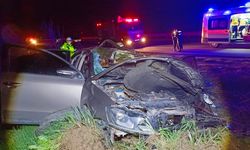 Karabük-Kastamonu kara yolunda feci kaza! Ata çarptı: 3 kişi yaralandı!