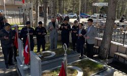 Kastamonulu Şehit Jandarma Er kabri başında dualarla anıldı