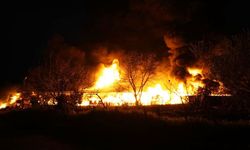 Depoda yangın paniği: Alevler gökyüzünü kapladı