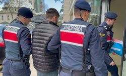 Oto tamircisine operasyon: Binlerce hap ve silah ele geçirildi