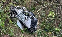 Otomobil yamaçtan yuvarlandı: Baba ve kızı hayatını kaybetti