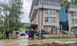 Sağanak sonrası korku dolu anlar! Hastalar ve personel mahsur kaldı