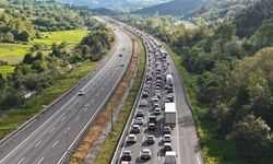 Bayram dönüşü yollar kilitlendi: Bolu’da kilometrelerce kuyruk oluştu
