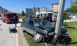 Kavşakta feci kaza: Otomobil ile cip çarpıştı!