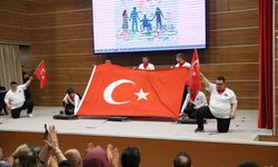 Kastamonu’da sahneye çıkan öğrenciler gönülleri fethetti