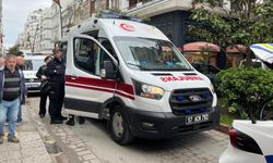 Feci kaza: Geri manevra yapan araç yayayı yaraladı