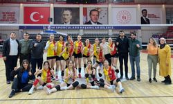 Filede Taşköprüspor rüzgarı: Yıldız Kızlar turnuvadan dereceyle döndü