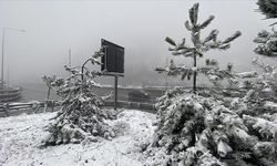 Kar yağıyor: Kastamonu'dan İstanbul'a gidecekler yaz lastiğiyle yola çıkmasın!