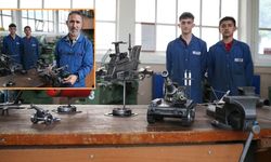 Kastamonu’da atık metaller tank ve helikopter oluyor!