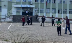 Okul önünde pompalı tüfekle ateş açıldı: Öğrenciler tahliye edildi
