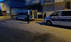 Sokak ortasında bıçaklı kavga: 17 yaşındaki şüpheli tutuklandı