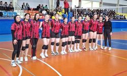Taşköprü’de 19 Mayıs voleybol turnuvası tamamlandı: Şampiyon belli oldu
