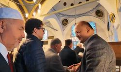Vali Meftun Dallı, Bayram Namazını Nasrullah Kadı Camii’nde kıldı
