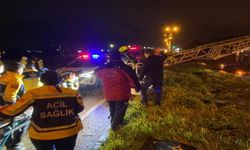 Yolcu otobüsü devrildi: 3 kişi hayatını kaybetti, 26 yaralı