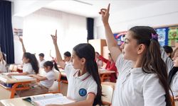 12 Haziran okullar tatil mi? Cuma günü ders yapılacak mı?