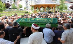 Sevilen öğretmenden acı haber: Aynı gün doğdu, aynı gün vefat etti