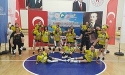 Anadolu Yıldızları Hentbol Kız Takımı Sinop’ta grup birincisi oldu