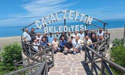 Kastamonu’da ilçe belediye başkanı asker arkadaşlarıyla sahili temizledi